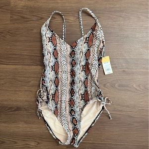 Kona Sol snakeskin bathing suit size medium (8/10). New with tags